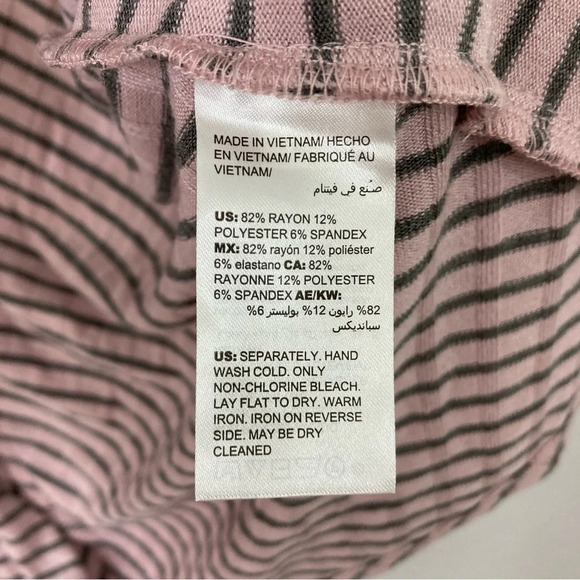 New Chico's Light Pink Striped Knit Open Front Cardigan size Large/2 - Picture 3 of 10